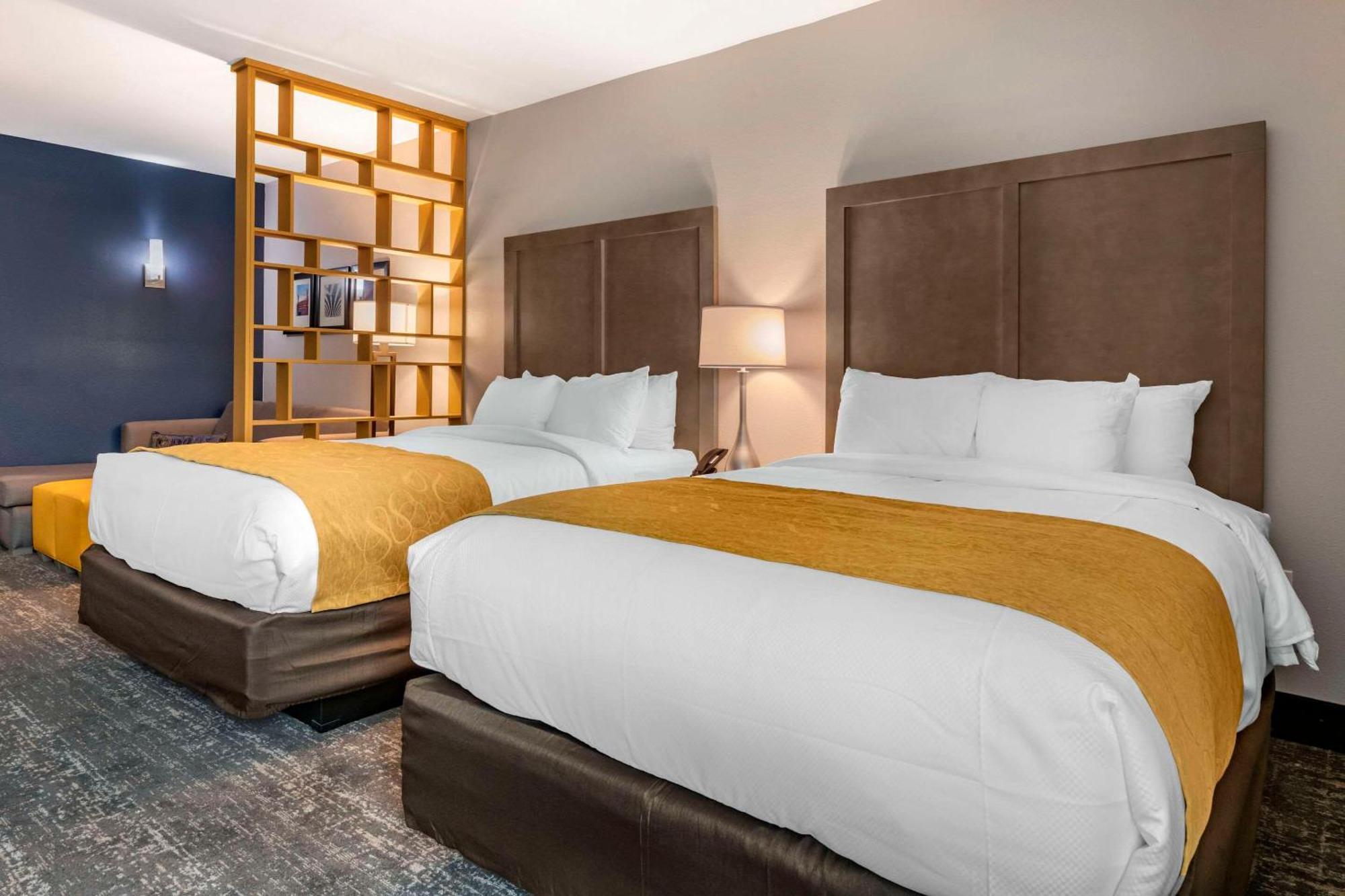 Comfort Inn & Suites Jacksonville - Orange Park Near Naval Air Station ภายนอก รูปภาพ