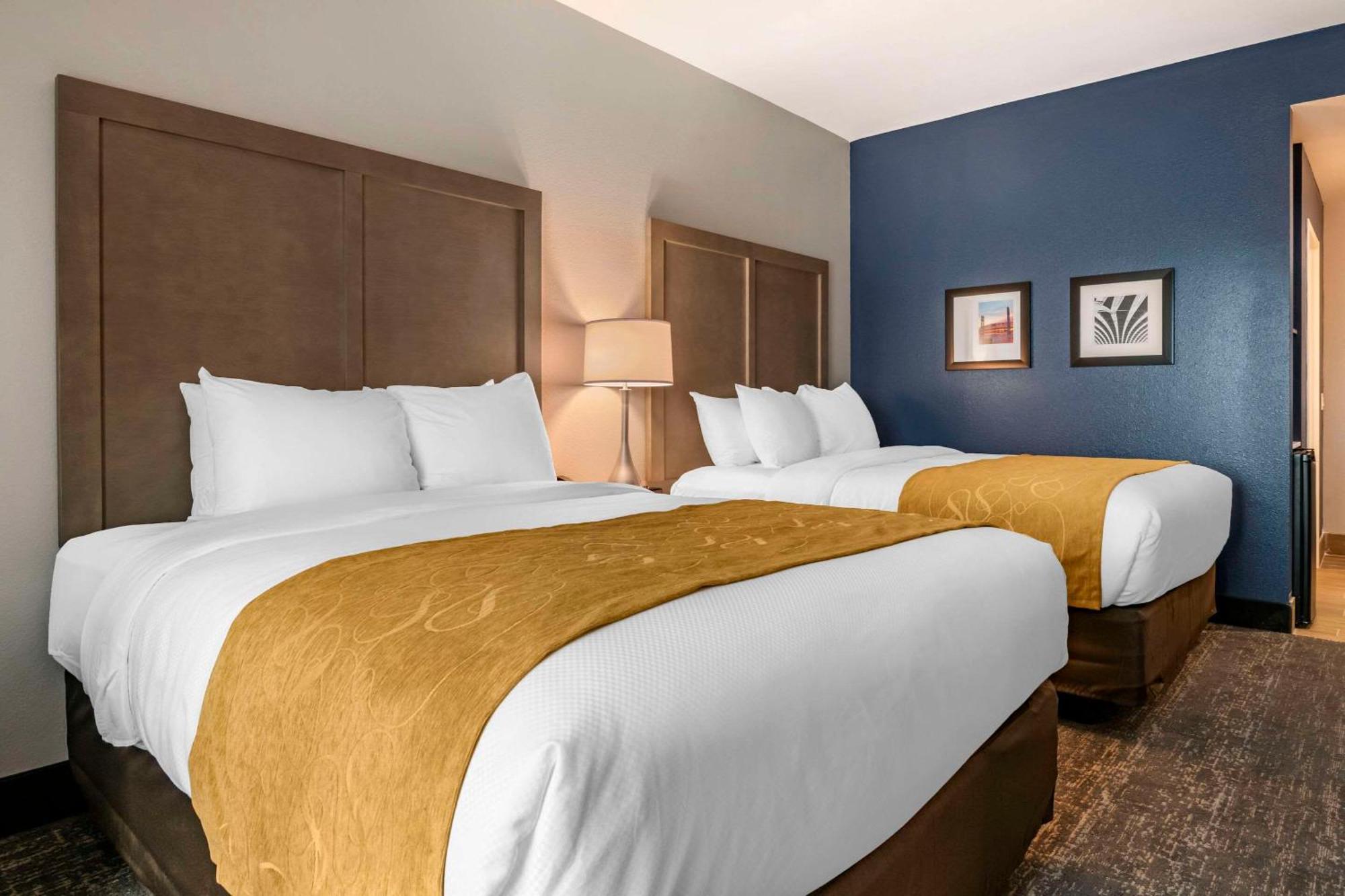Comfort Inn & Suites Jacksonville - Orange Park Near Naval Air Station ภายนอก รูปภาพ