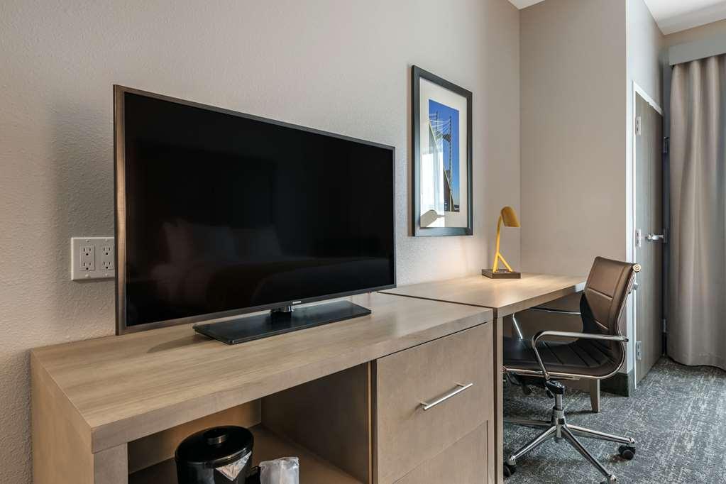 Comfort Inn & Suites Jacksonville - Orange Park Near Naval Air Station ห้อง รูปภาพ